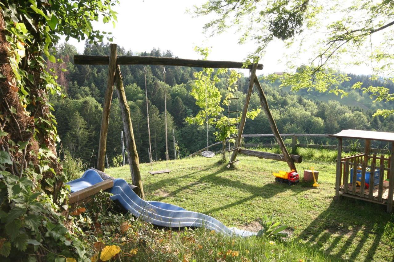Ferienhaus Am Herbsthof 루트스카치 외부 사진