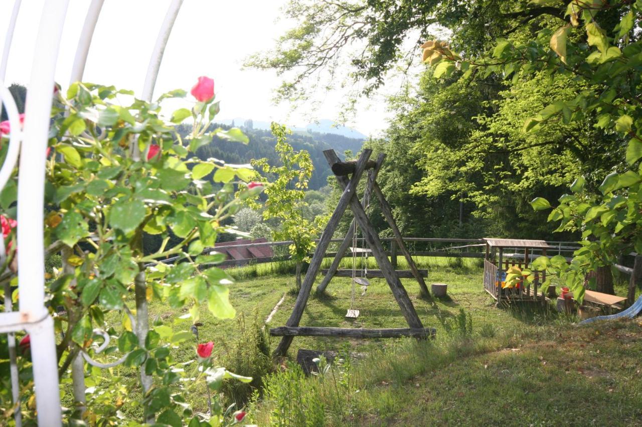 Ferienhaus Am Herbsthof 루트스카치 외부 사진